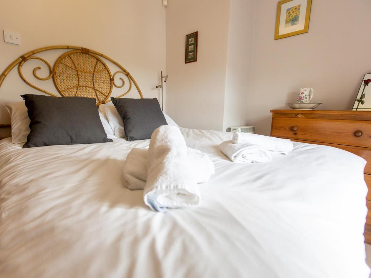 Pass The Keys Cosy Cottage With Views Over The Shropshire Hills Ludlow Exterior photo