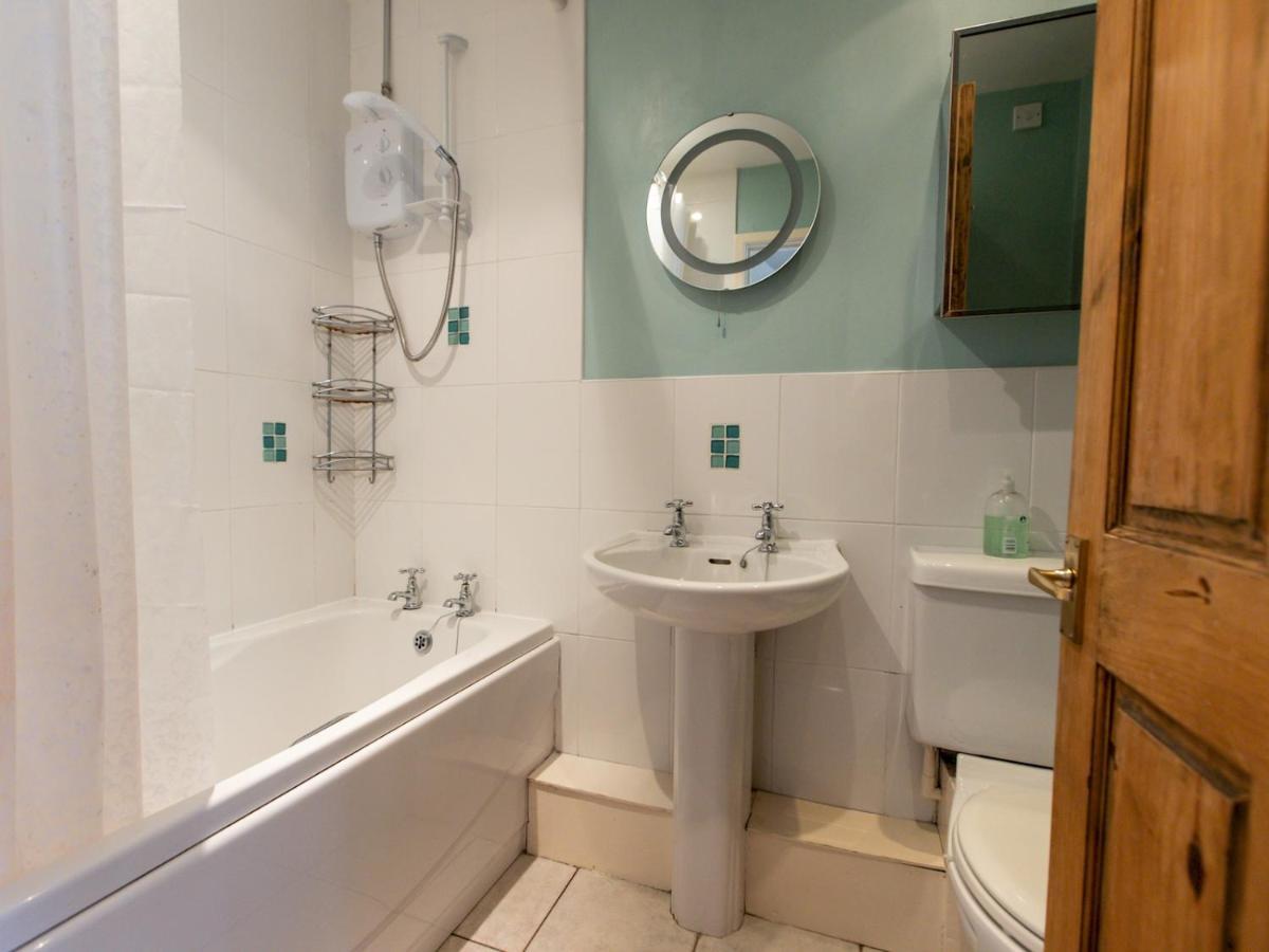 Pass The Keys Cosy Cottage With Views Over The Shropshire Hills Ludlow Exterior photo